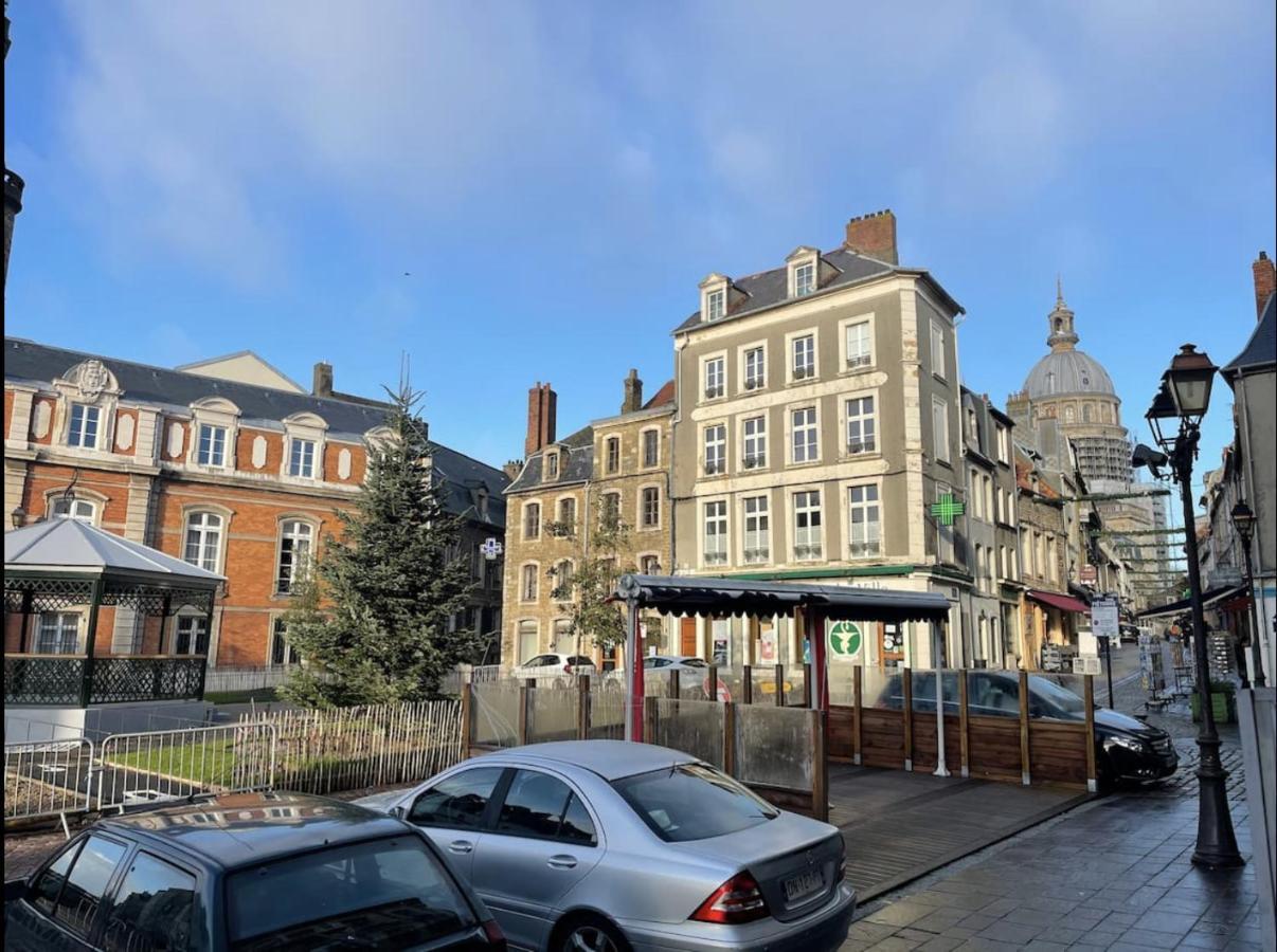 Le Henry Au Coeur De La Vieille Ville Булонь-сюр-Мер Екстер'єр фото